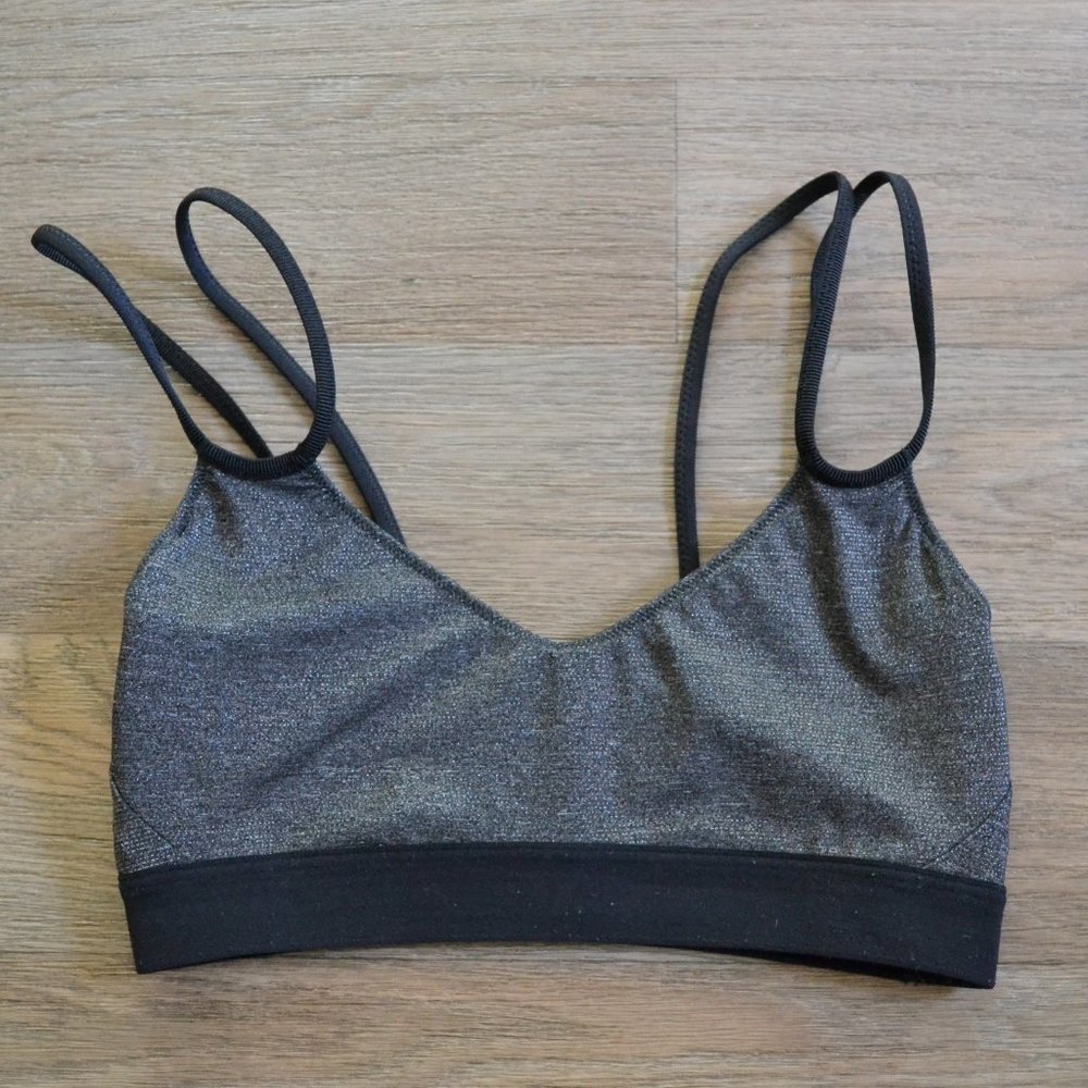 Nike Indy Metallic Strappy Sport Bra Size Extra Small XS